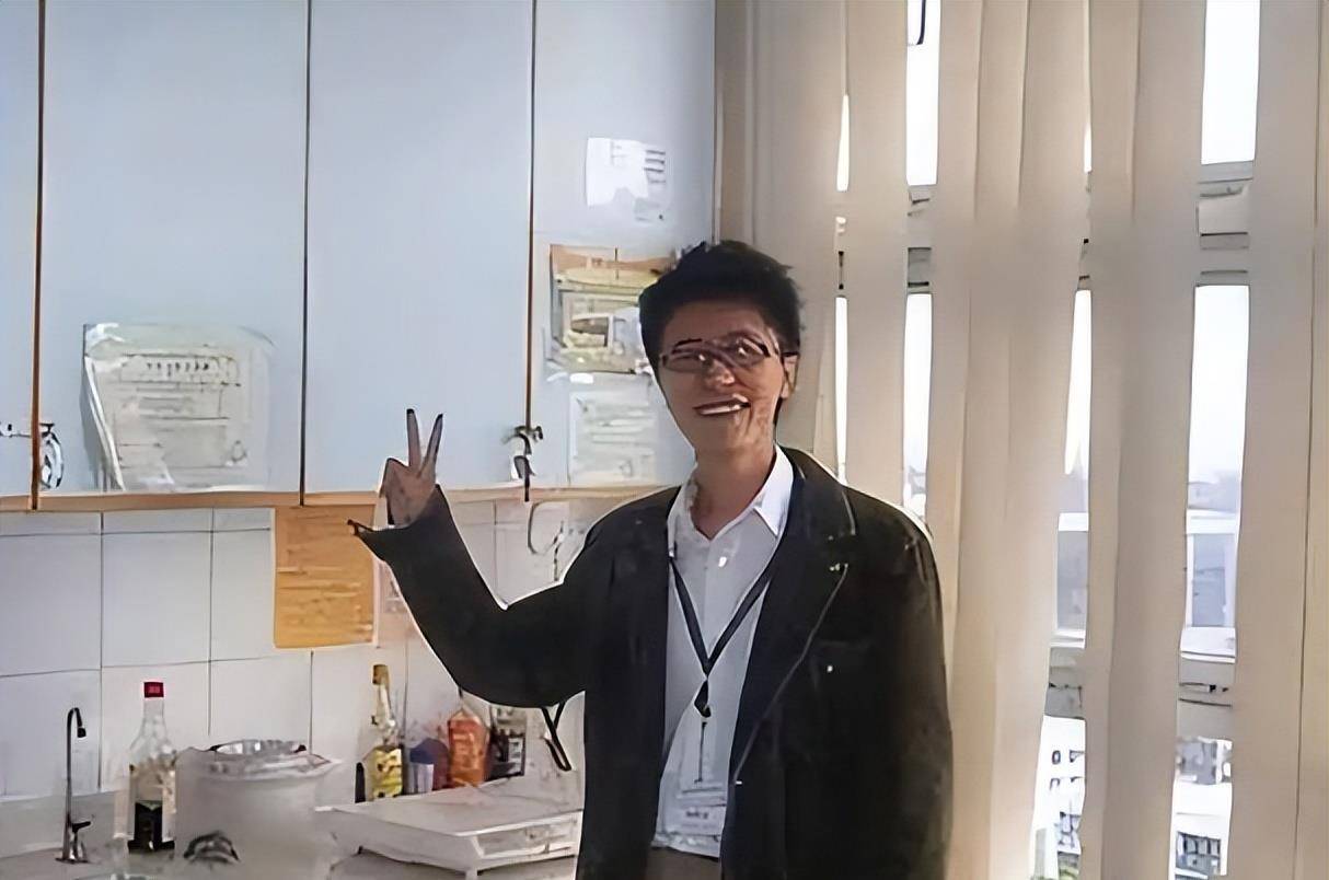 v5dr6xp6JjaPJchH.jpg